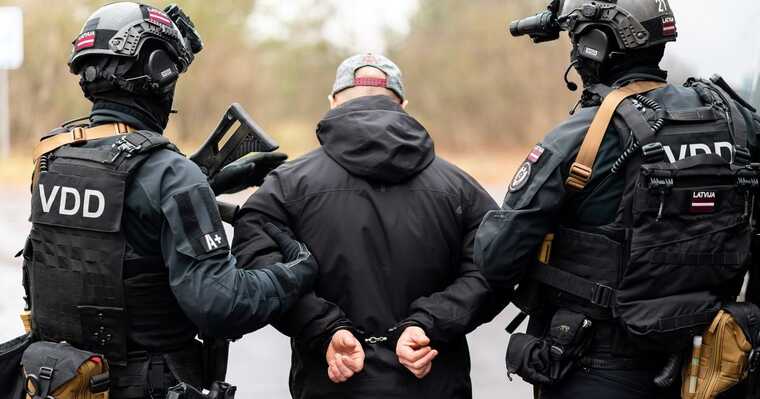 У Латвії заарештували громадянина РФ, який шпигував за військовими об’єктами