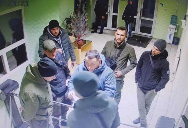 СБУ проводят обшуки у виробника аптечок для ЗСУ, - ЗМІ