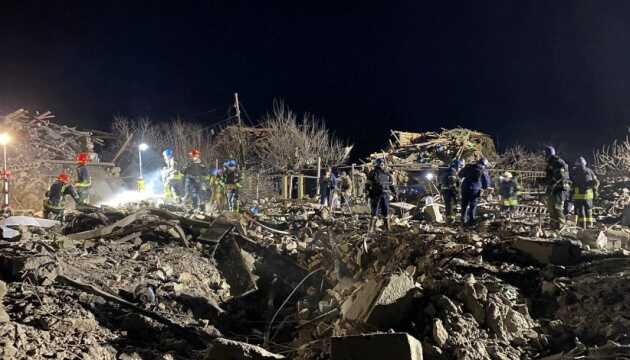 Из-под завалов в Покровске извлекли тело женщины - ГСЧС