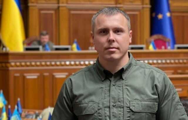 Нардеп Костенко заявил, что Зеленский "политически уже умер"