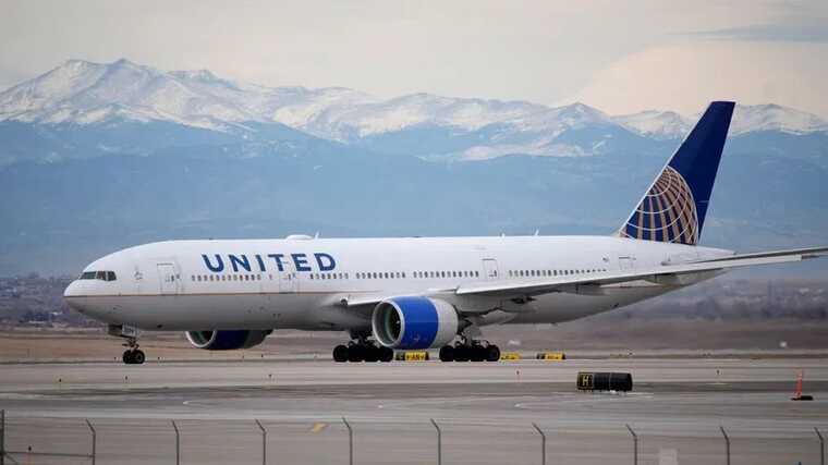 United Airlines  200  -    Boeing