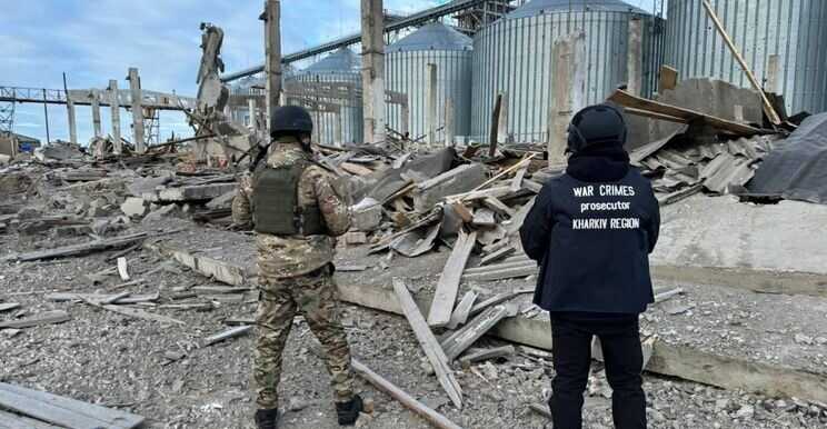 Армия РФ обстреляла Купянский район: повреждены складские помещения предприятия и дом культуры