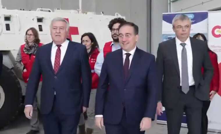 Іспанія надала Україні два спец броньовики для евакуації поранених