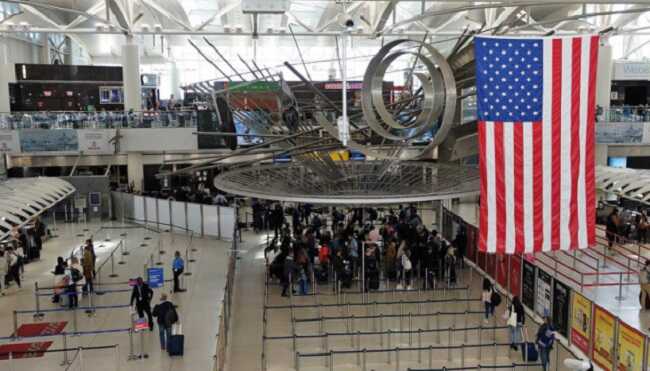 Китай планує у 2024 році значно збільшити кількість прямих авіарейсів до США