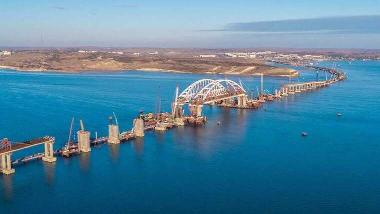 Військовий експерт пояснив, яка зброя дала б змогу ЗСУ знищити Керченський міст