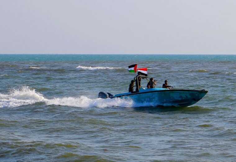 Єменські хусити заявили, що атакували корабель США ракетами та безпілотниками