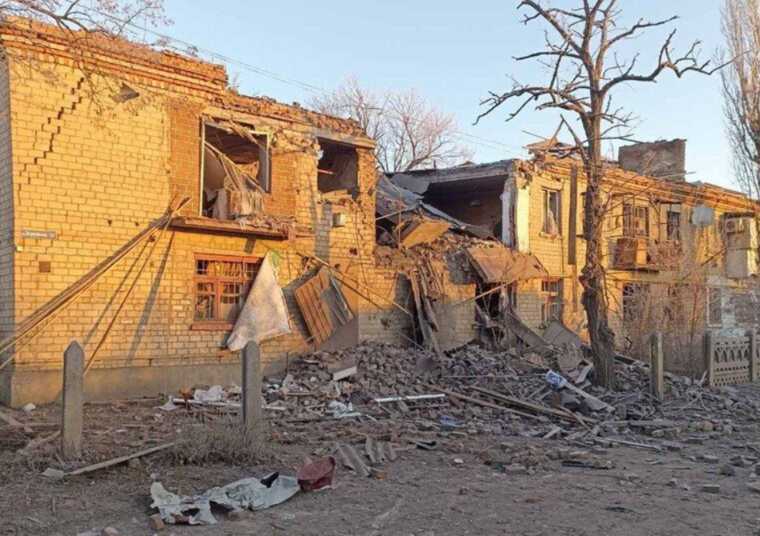 Противник обстріляв Берислав, поранено людину