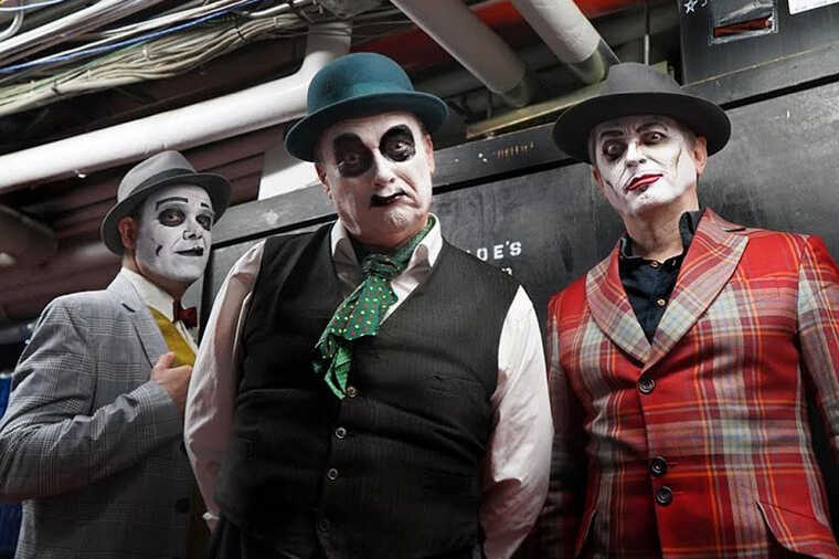       Tiger Lillies,   