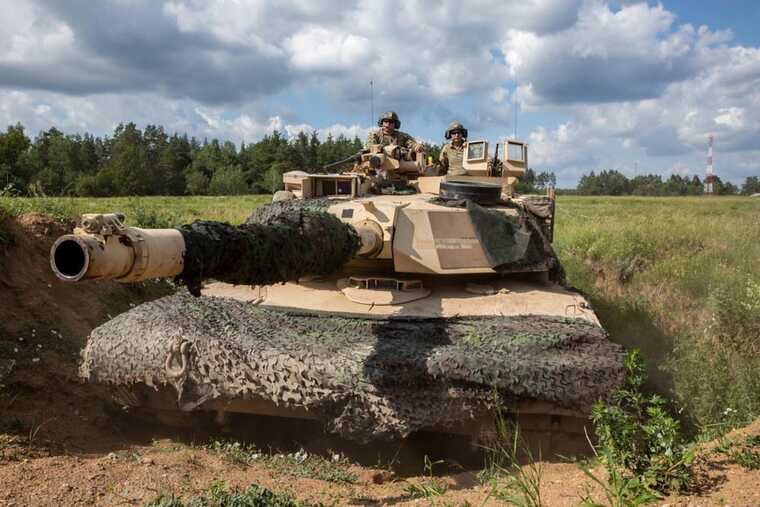 ВСУ получили Abrams M1A1SA с динамической защитой ARAT