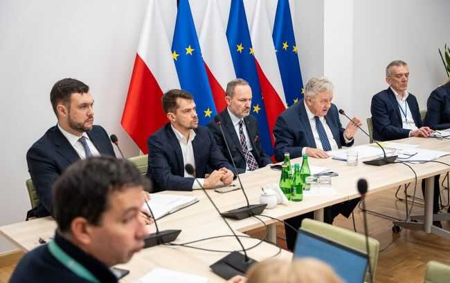 В Єврокомісії заявили про успішні переговори з польськими міністрами