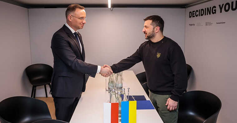 Зеленский в Давосе встретился с Дудой: президент Польши заверил в политике поддержки