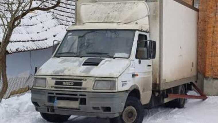 ДТП на Львівщині: вантажний автомобіль збив 16-річного юнака рухаючись заднім ходом