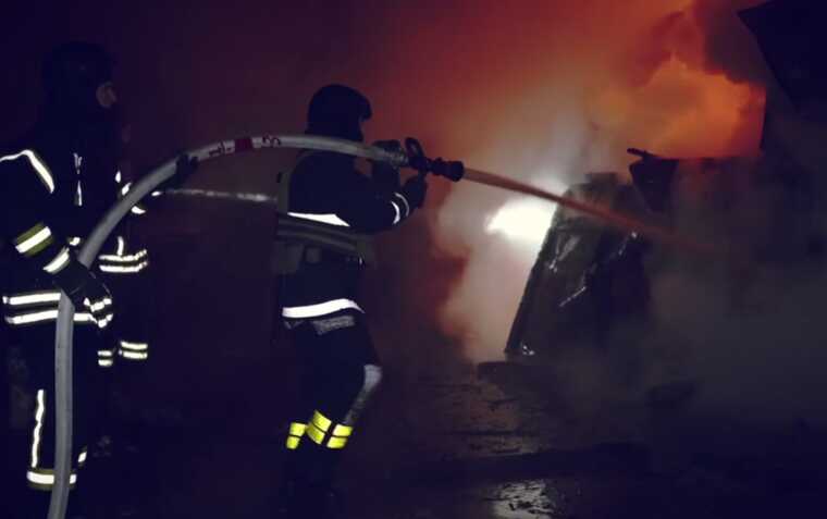 Сумські рятувальники показали наслідки атаки "шахедів"