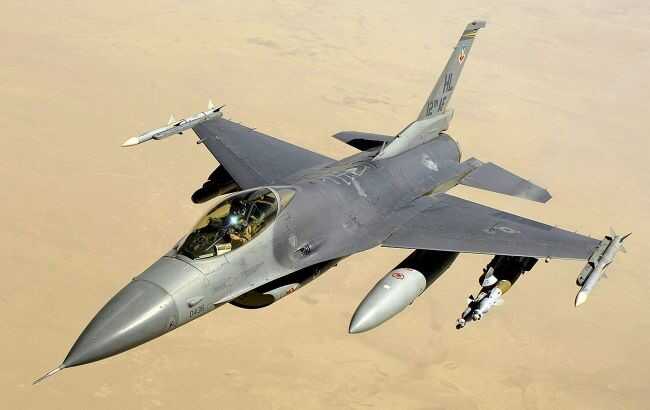      F-16  ,  