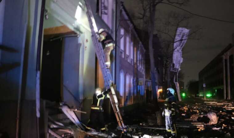 З’явилися фото наслідків обстрілу окупантами Харкова