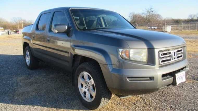 У Львові суд конфіскував пікап Honda Ridgeline, ввезений під виглядом допомоги ЗСУ