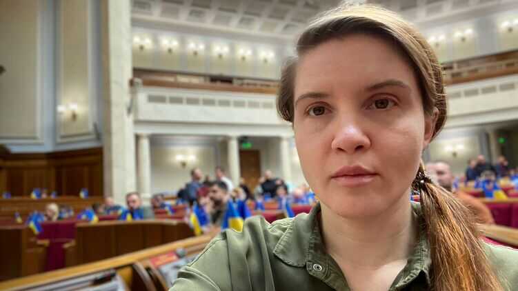 Безугла назвала імена трьох осіб, які можуть замінити Залужного