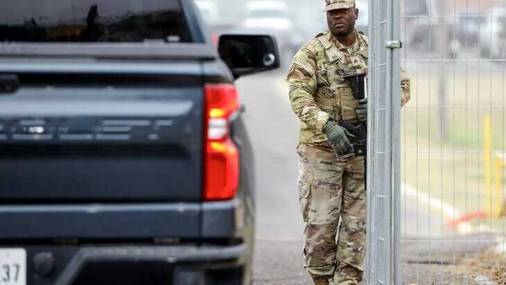 Адміністрація Байдена вважає "небезпечними" дії губернатора Техасу із захисту кордону США