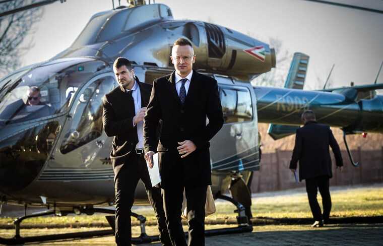 Сіярто вирушив до Ужгорода