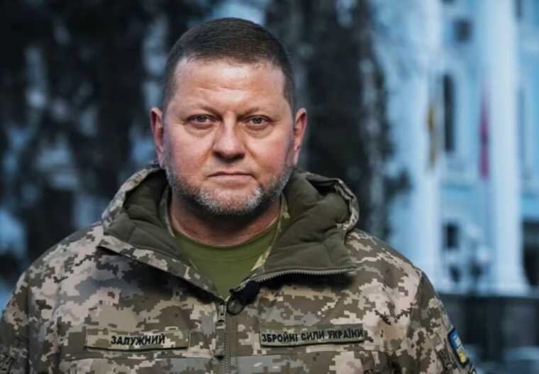 СМИ: Есть данные о рассмотрении увольнения Залужного, в Минобороны отрицают