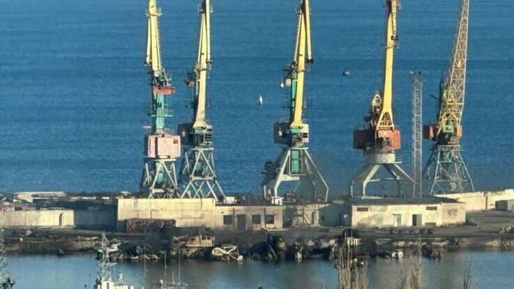 У Мережі показали, що залишилося від знищеного російського ВДК "Новочеркаськ"