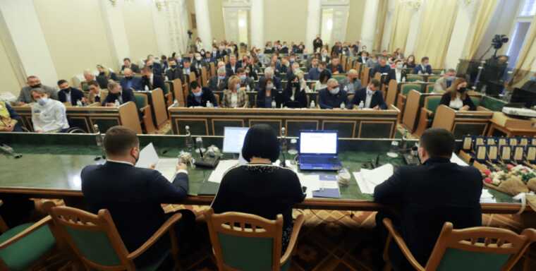 Львовский облсовет со второй попытки проголосовал за «прекращение травли» Ирины Фарион