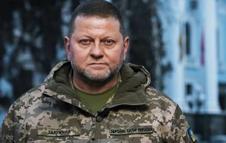 ЗМІ дізналися про "нереальну пропозицію" для Залужного: "Для цього треба звільнитися"