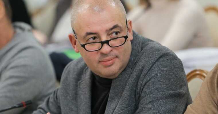 Рада звільнила Юрія Буглака: член ЦВК перебрався до Майамі "на дистанційку"