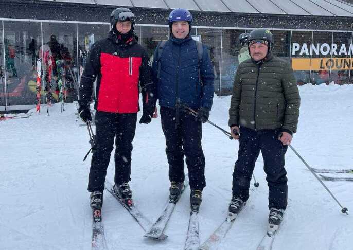 Податківці на лижах інспектують підприємців у "Буковелі"