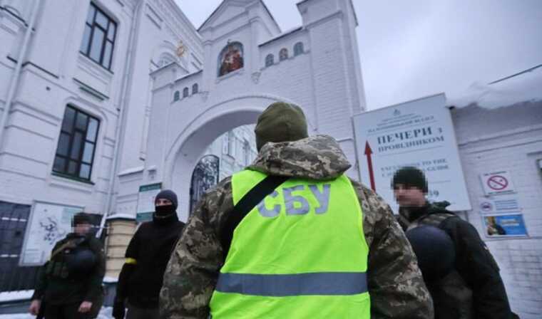 СБУ проводит обыски в Киево-Печерской лавре