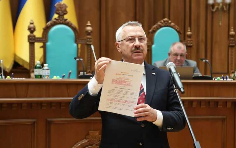 Constitutional Court Judge Serhiy Holovatyi declares his own temple