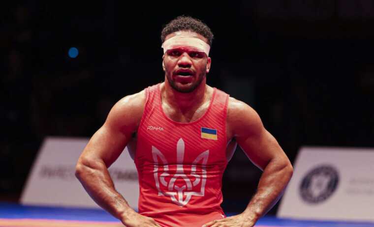 Беленюк виграв "бронзу" чемпіонату Європи та відмовився тиснути руку росіянину на нагородженні