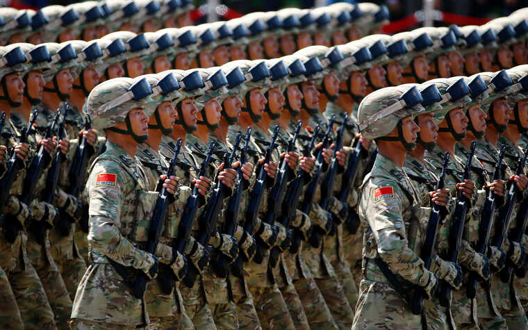 Китай збільшує військові витрати: готується до довготривалого конфлікту