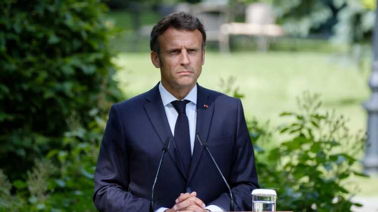 Макрон: Франція та Україна на 10 років підписали угоду про гарантії безпеки