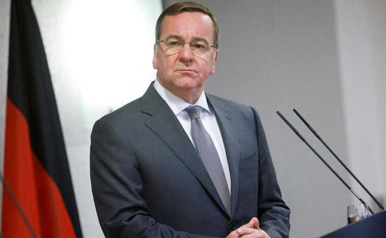 Міністр оборони Німеччини: Наближаються десятиліття протистояння з РФ