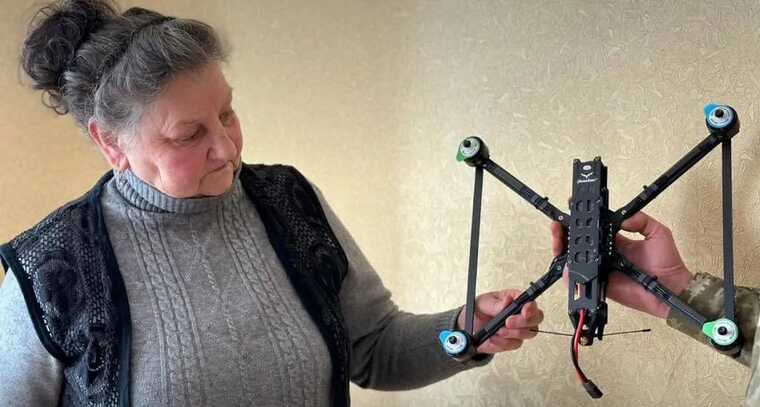 Мати загиблого Героя передала дрони бійцям Донецького прикордонного загону