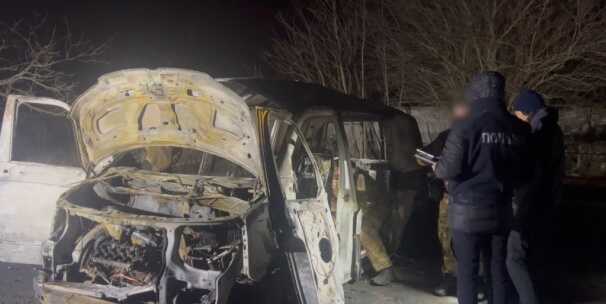 Теракт на Одещині: поліція показала підірваний автомобіль добровольчої армії