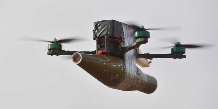 Оккупанты нанесли удар дроном по гражданскому автомобилю в Купянском районе