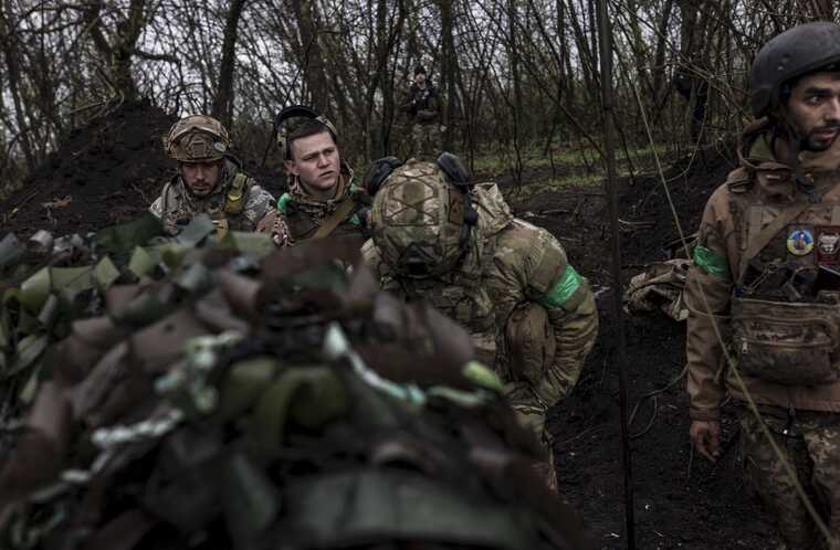 Armed forces continue to hold a bridgehead in Krynky, - Zelenskyy