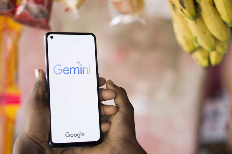 Компанія Google призупиняє роботу генератора зображень Gemini