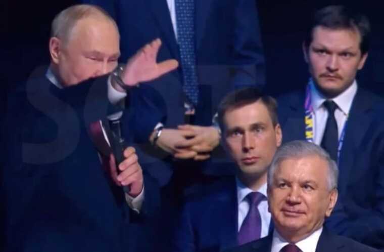 Путин "зиганул" на открытии спортивных соревнований в Казани
