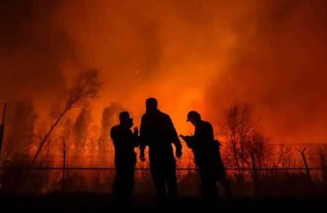 Під Москвою загорілися склади, вогонь охопив 2 тисячі квадратних метрів