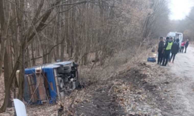 ДТП в Киевской области: маршрутка слетела в кювет, есть пострадавшие