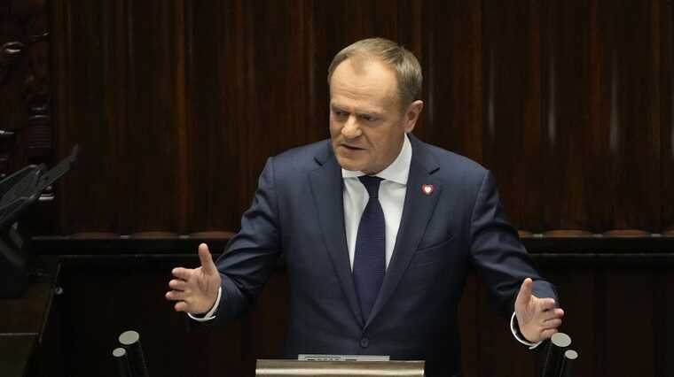 “Poland may temporarily close the border with Ukraine completely,” - Tusk