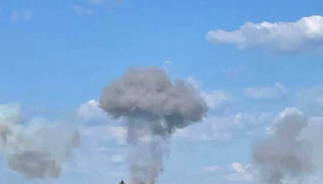 Окупанти обстріляли касетними боєприпасами село на Запоріжжі: є загиблий