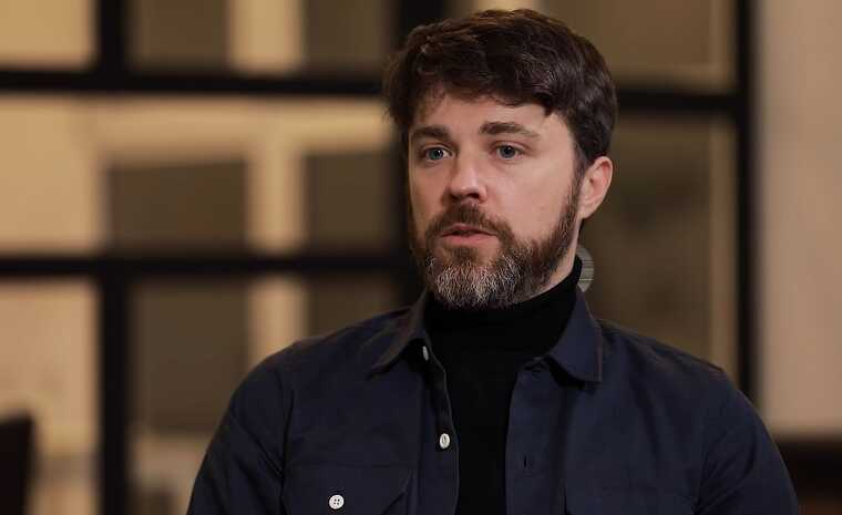 Коллега актера Александра Попова призналась, какие личные трудности он испытывает