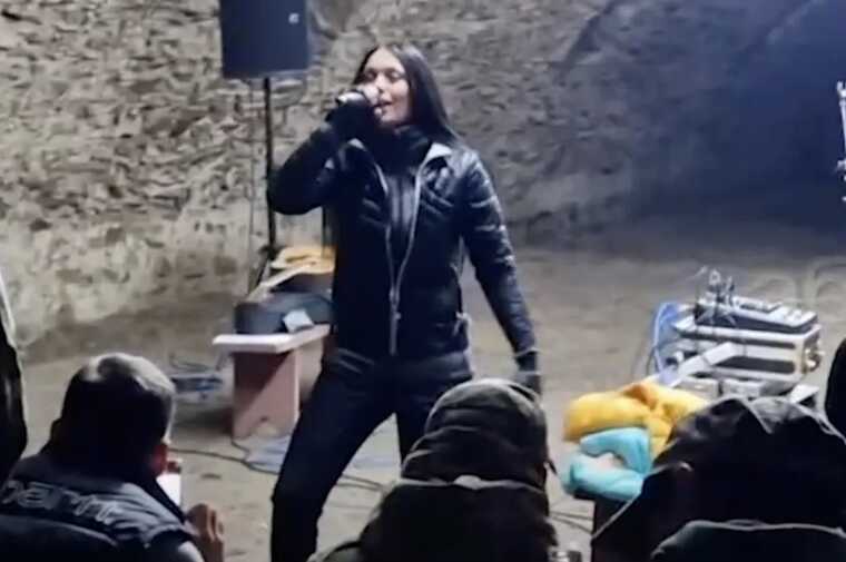 The Russian occupiers were given a concert in Avdiivka, which they destroyed.