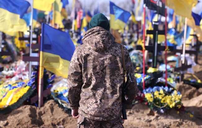 Цинізм чиновників з подачі влади поширився вже й на загиблих героїв