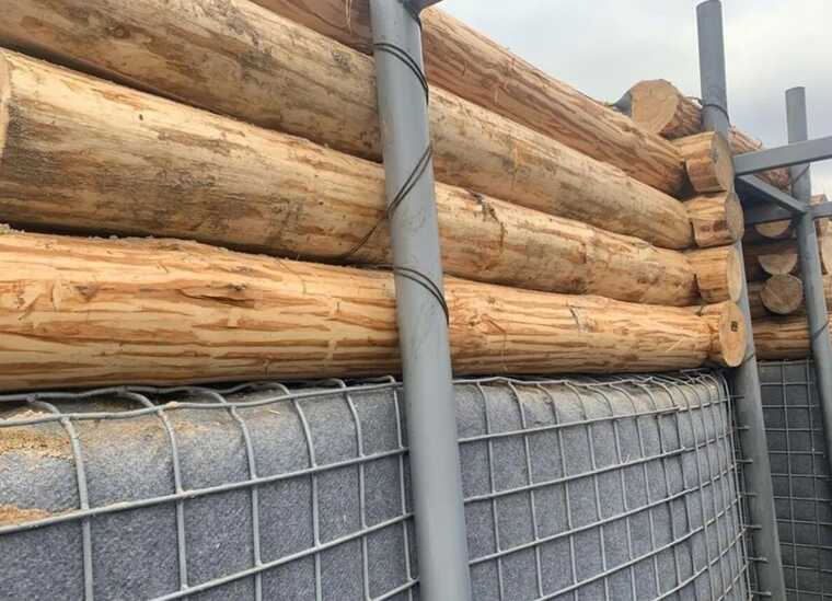 На півночі Рівненщини зводять нові фортифікації: невибухові загородження та ВОПи