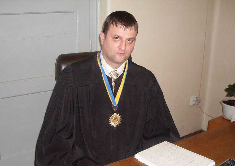 На Закарпатті за нетверезе керування затримали суддю місцевого райсуду Сергія Савицького